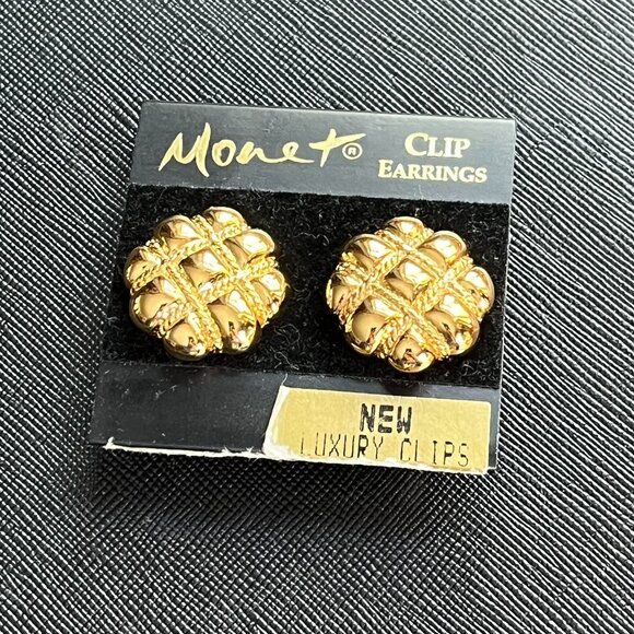 Vintage MONET Golden Tone Luxury Clip On Earrings - Picture 1 of 8